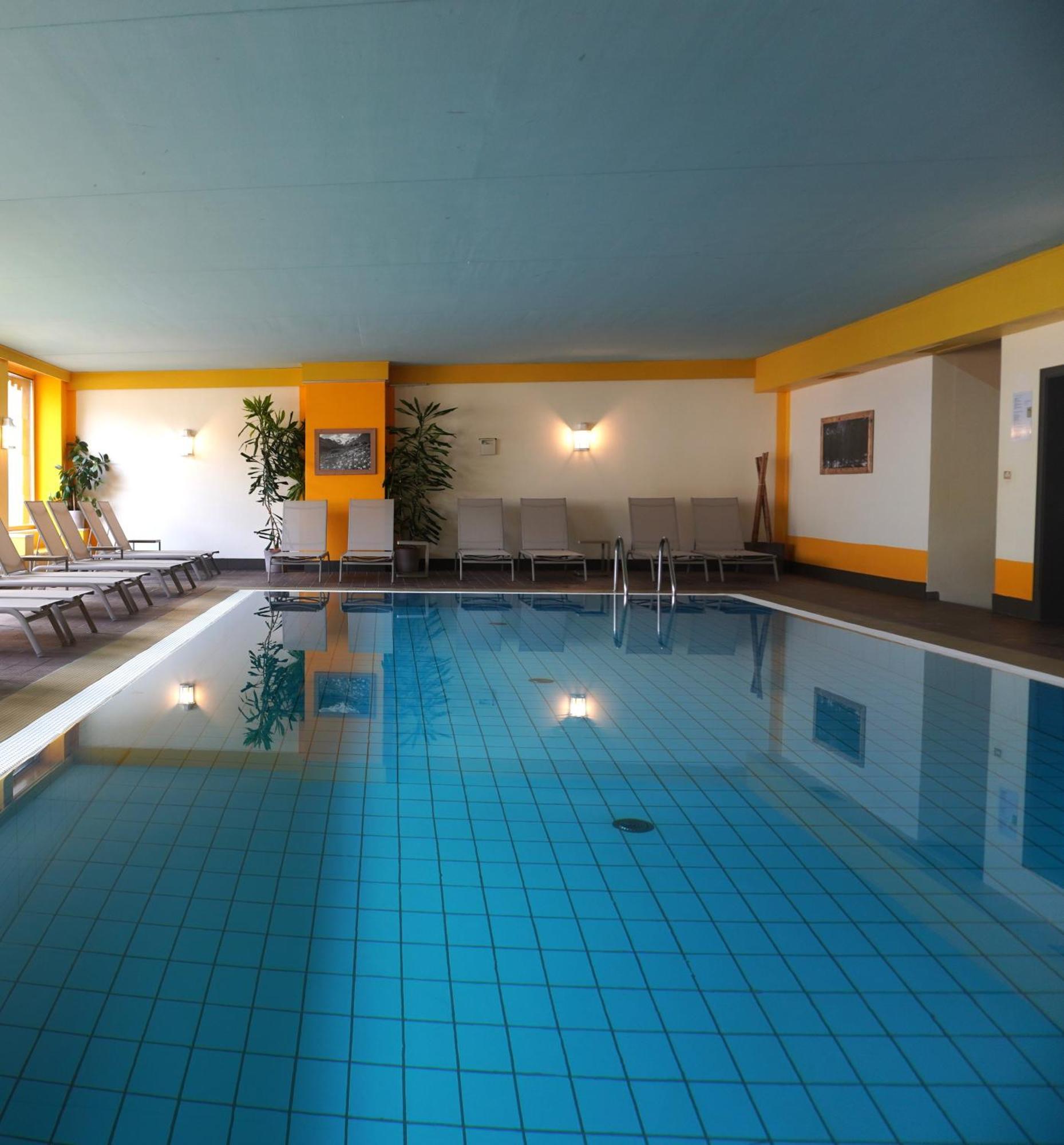 Smart Hotel Firn Madonna  Exteriör bild