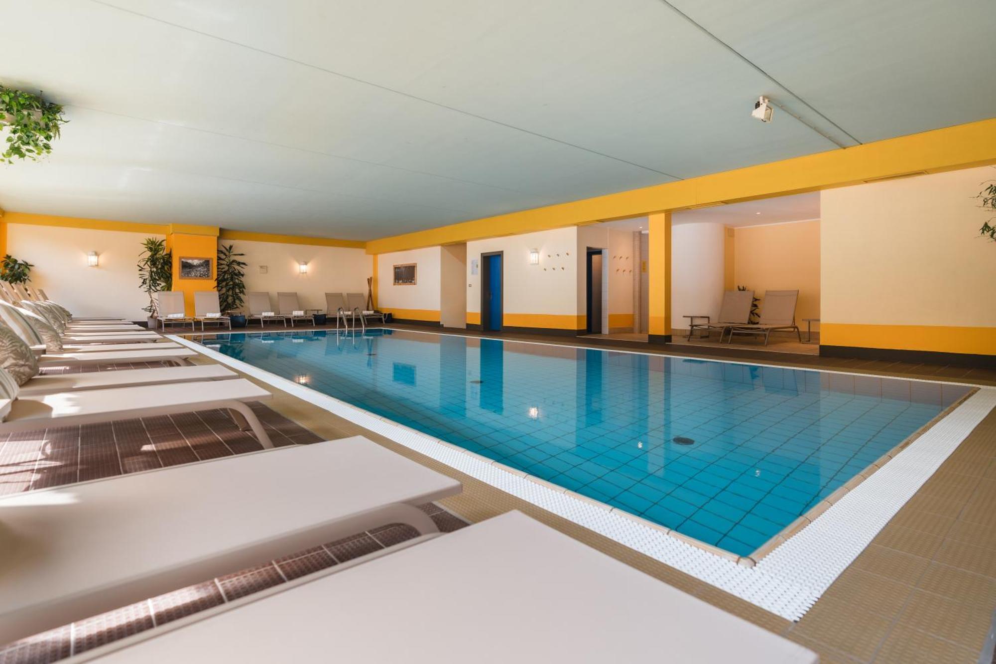 Smart Hotel Firn Madonna  Exteriör bild