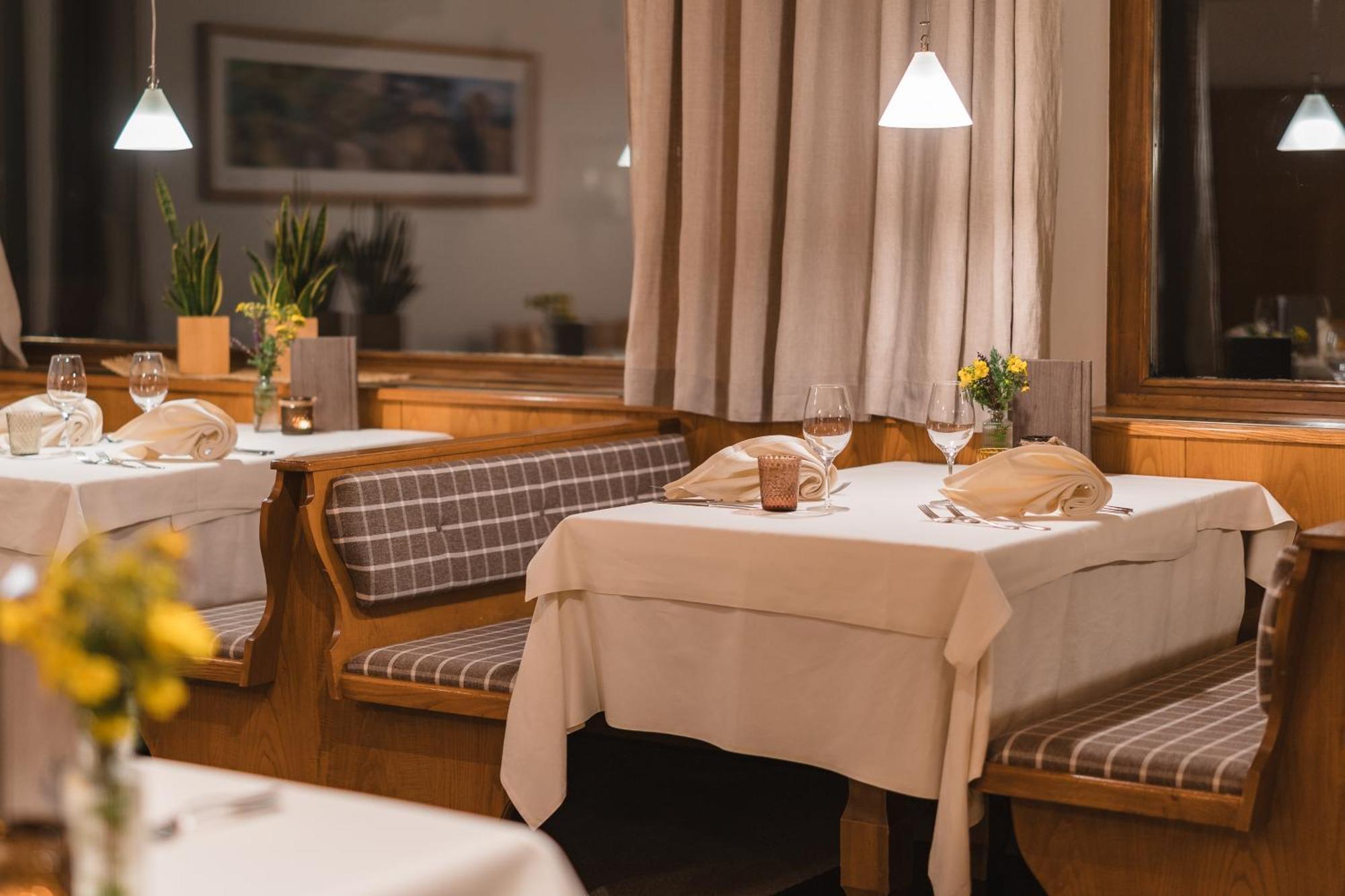 Smart Hotel Firn Madonna  Exteriör bild